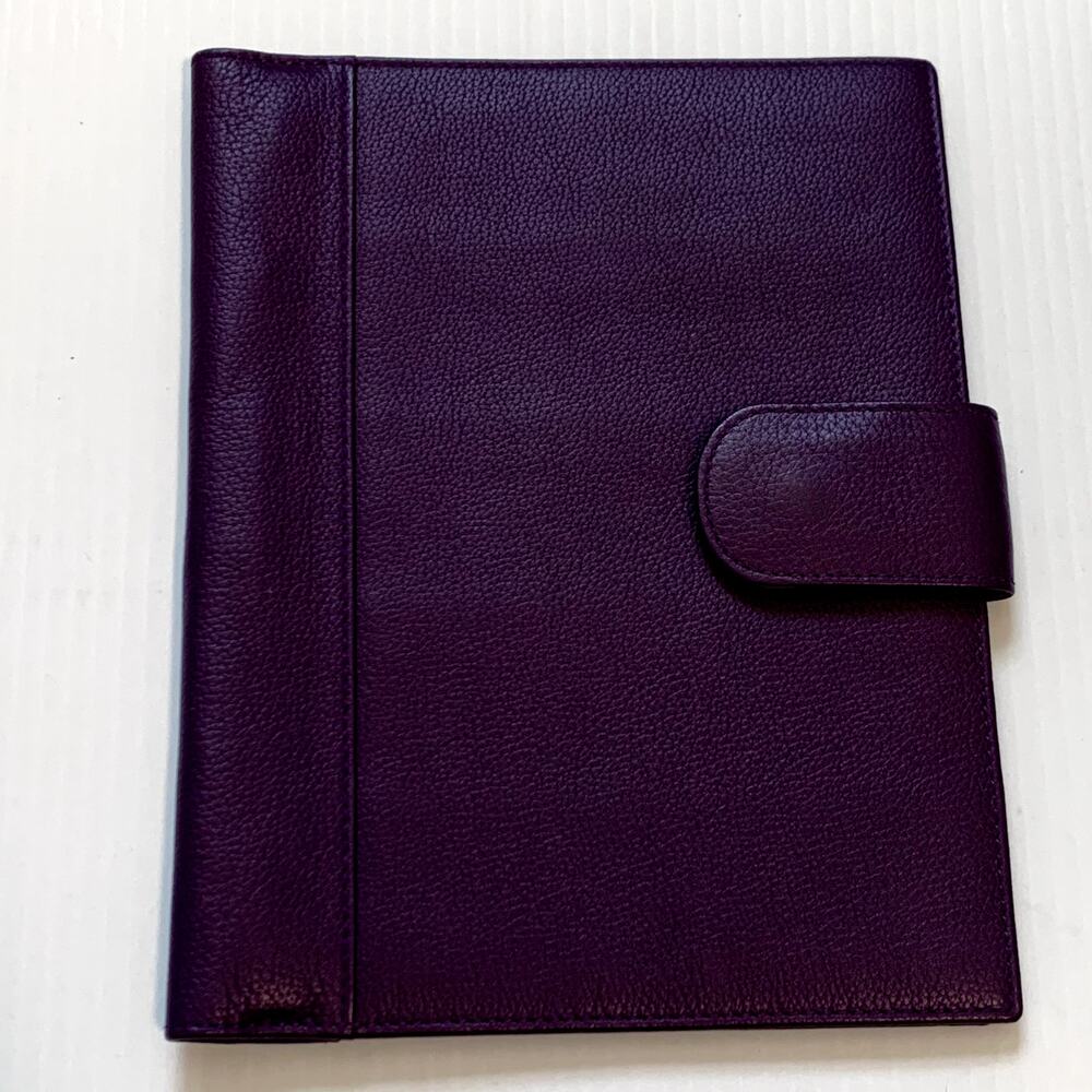 Levenger Purple Pebbled Leather Folio 9.5x7.5" Softolio Magnetic Tab Zipper Pen